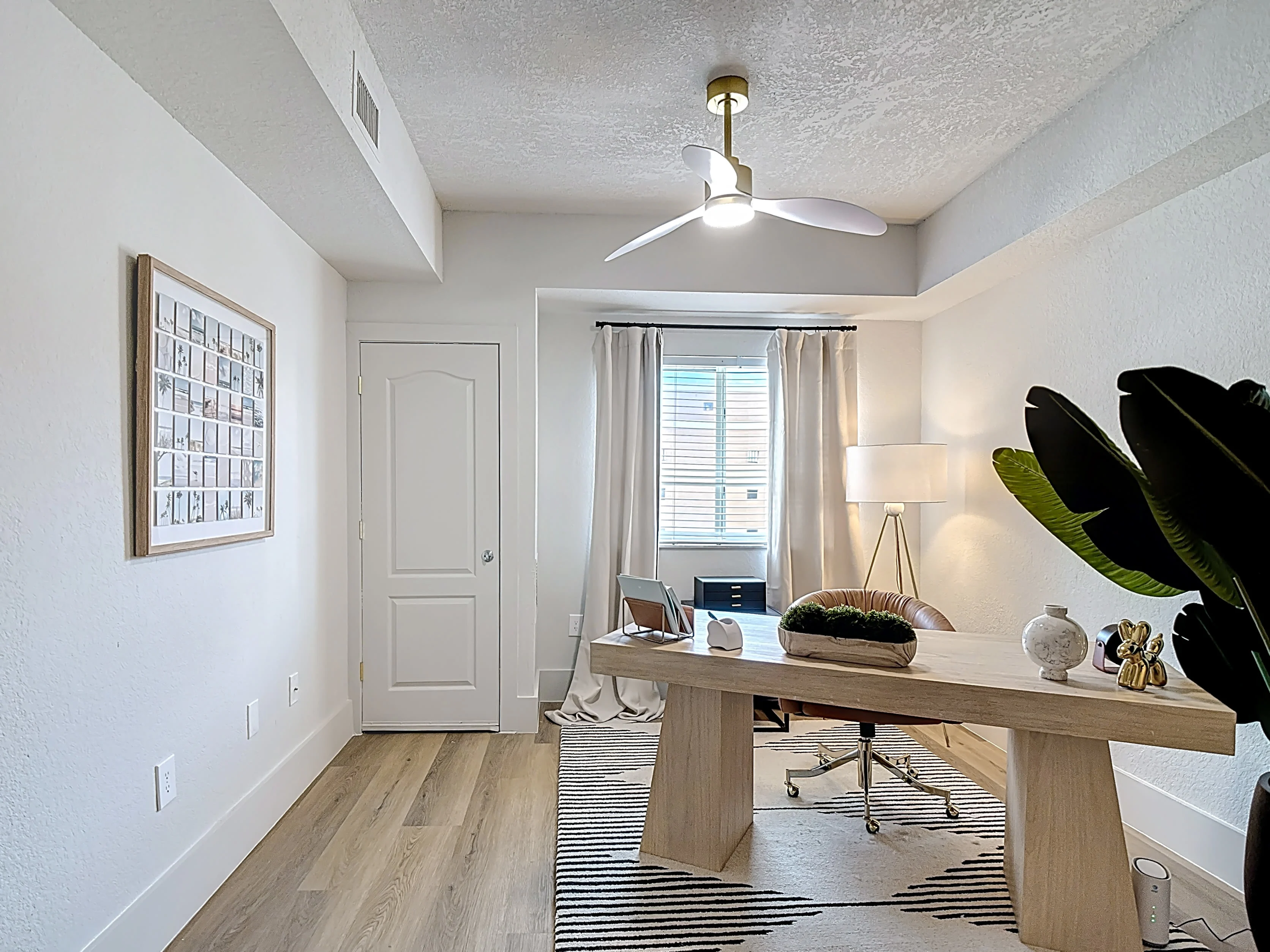 Office with desk