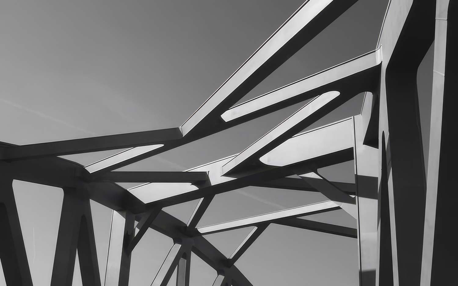 Stahlträger einer Brücke für den Schienenverkehr, geplant von PROKON
