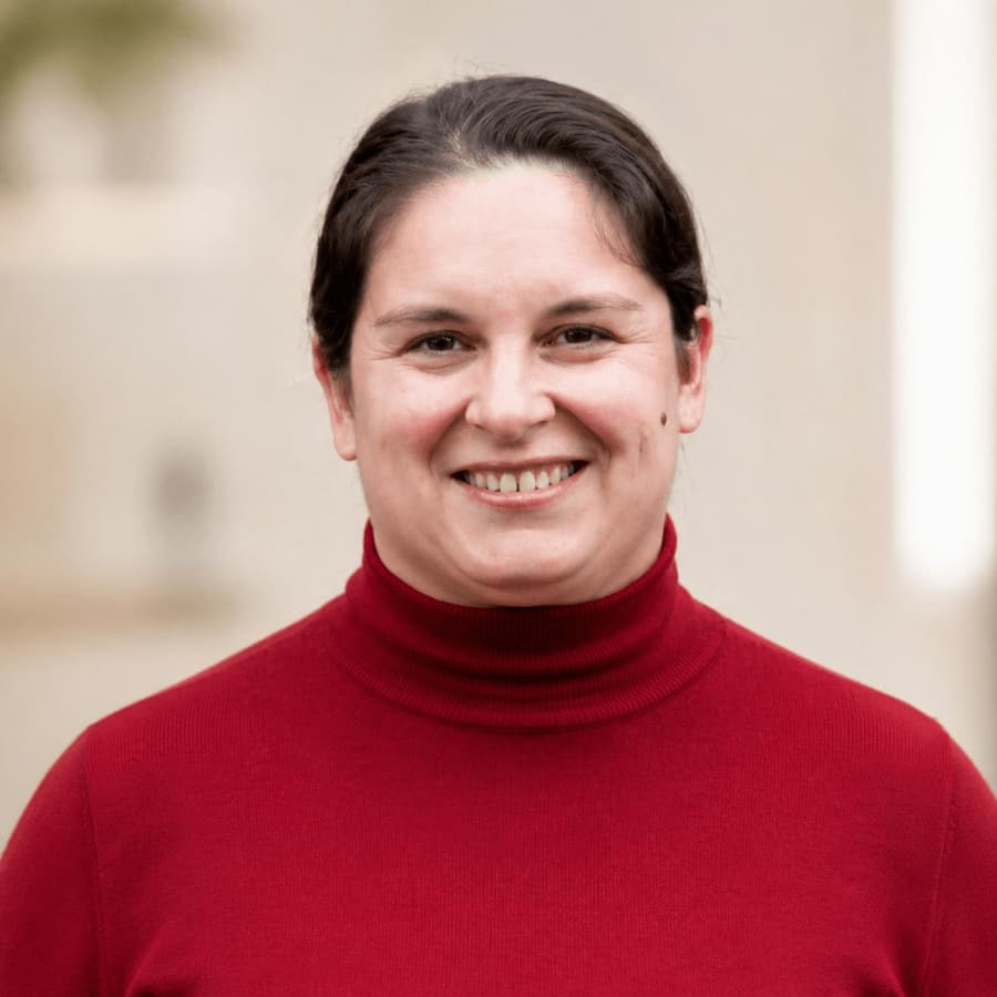 Porträt von Sara Franchini, Pflegedienstleitung beim Beueler Pflegeteam