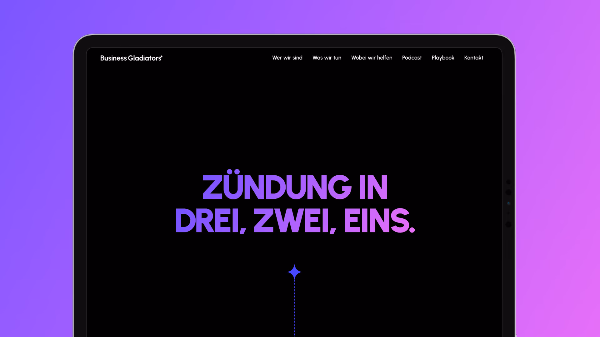 Ein schwarzes Website-Mockup auf einem violetten Hintergrund mit Farbverlauf zeigt die deutsche Schlagzeile „ZÜNDUNG IN DREI, ZWEI, EINS“. in fettem violettem Text.