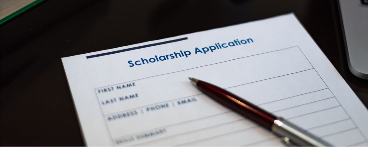 scholarship-application-form-picture-id1067468544
