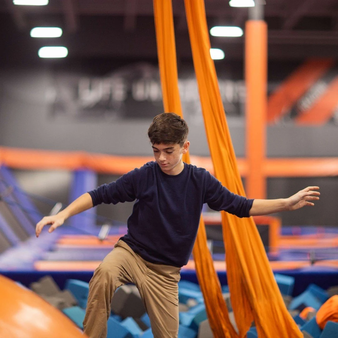Sky Zone family fitness moment