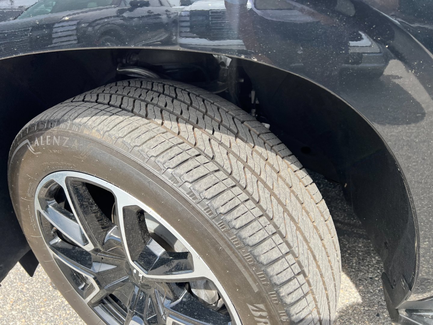 2024 Chevrolet Suburban RST