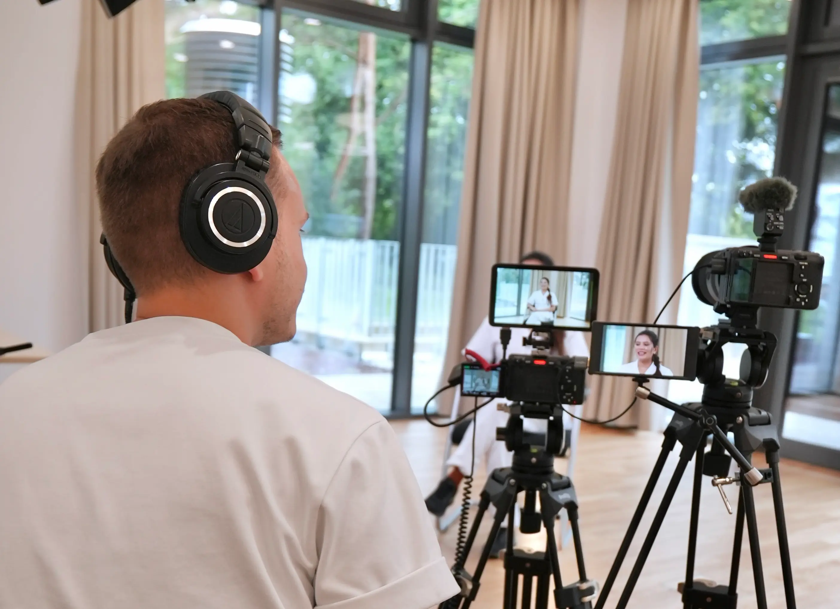 Marc beim Interview hinter Kamera