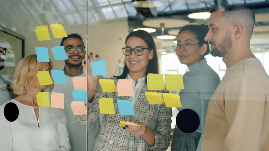 Group brainstorming highlights the benefits of task management software