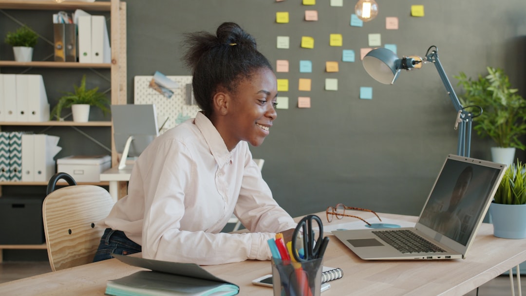 Engagement and clarity in a workspace foster effective task batching technique