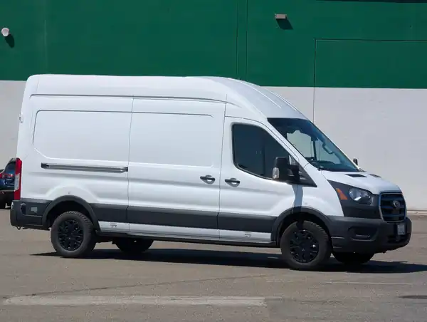 2022 Ford E-Transit Cargo Van Base