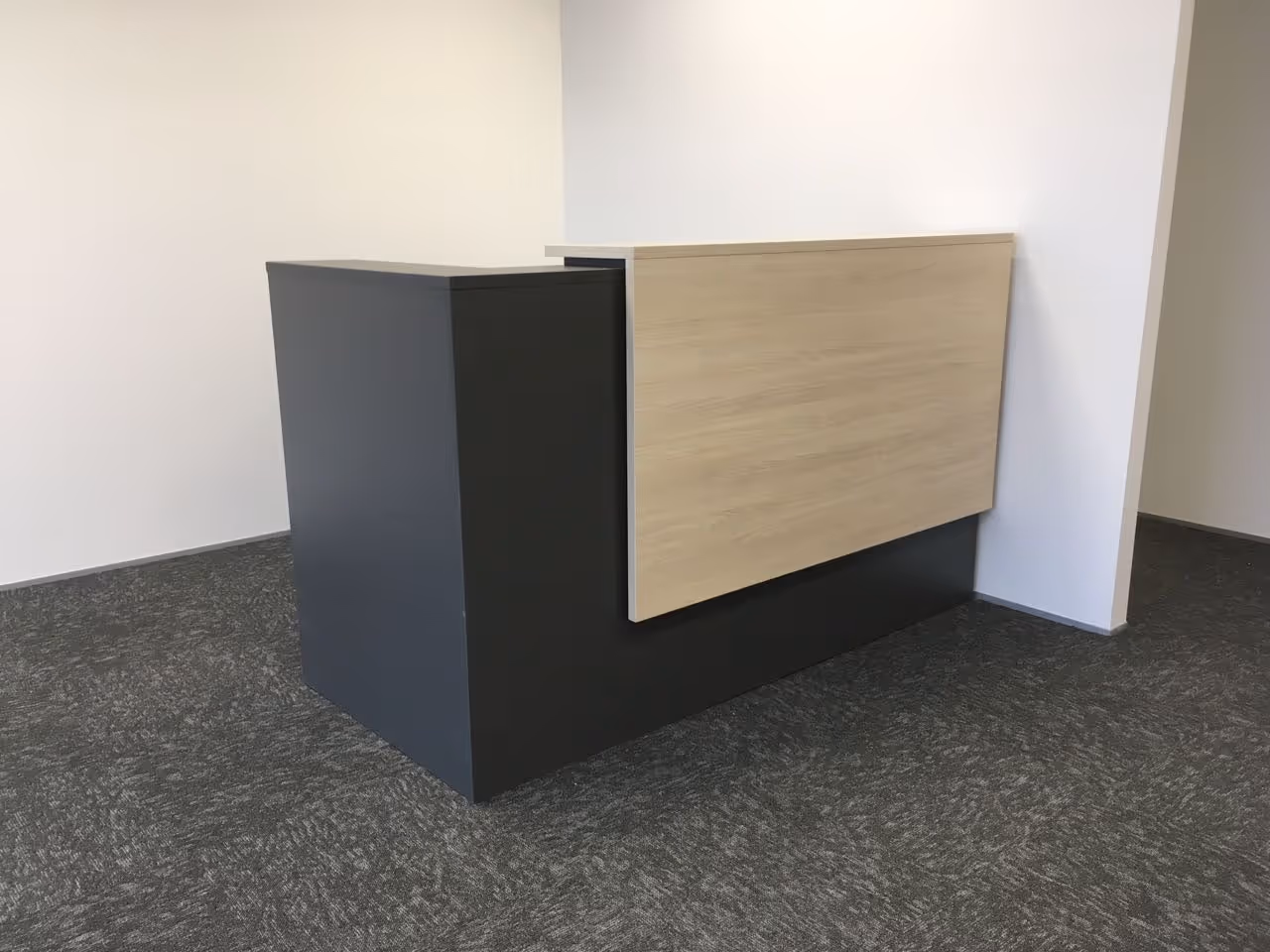 Sensa Reception Counter