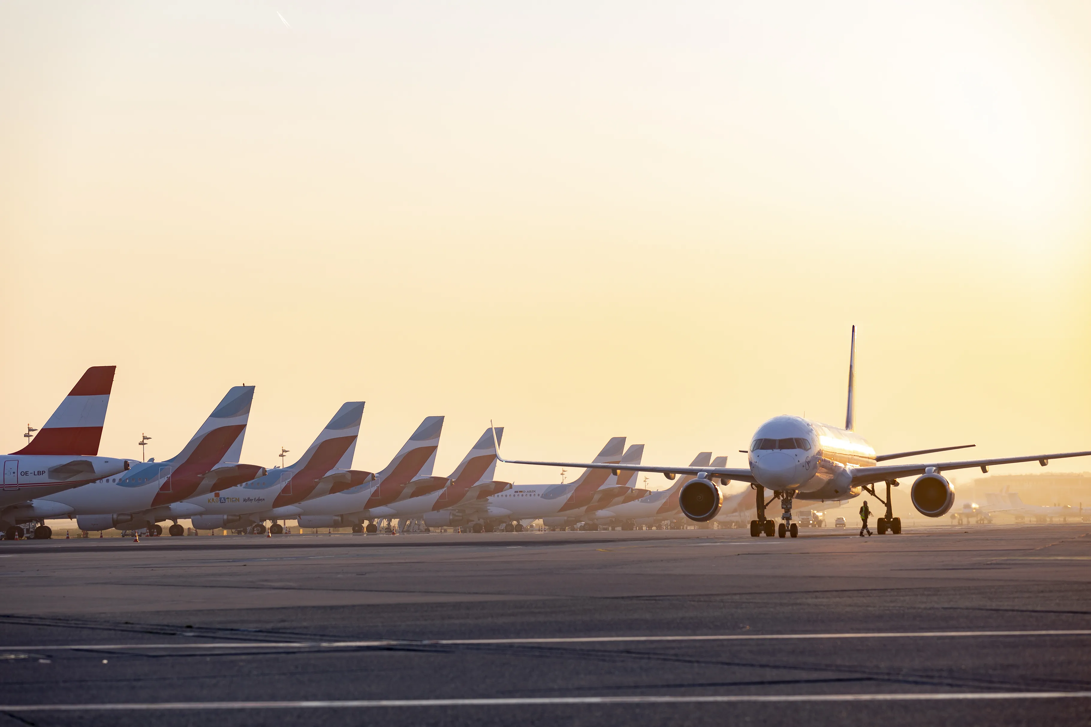 Aircraft on the apron of a German airport - where student airport jobs take place