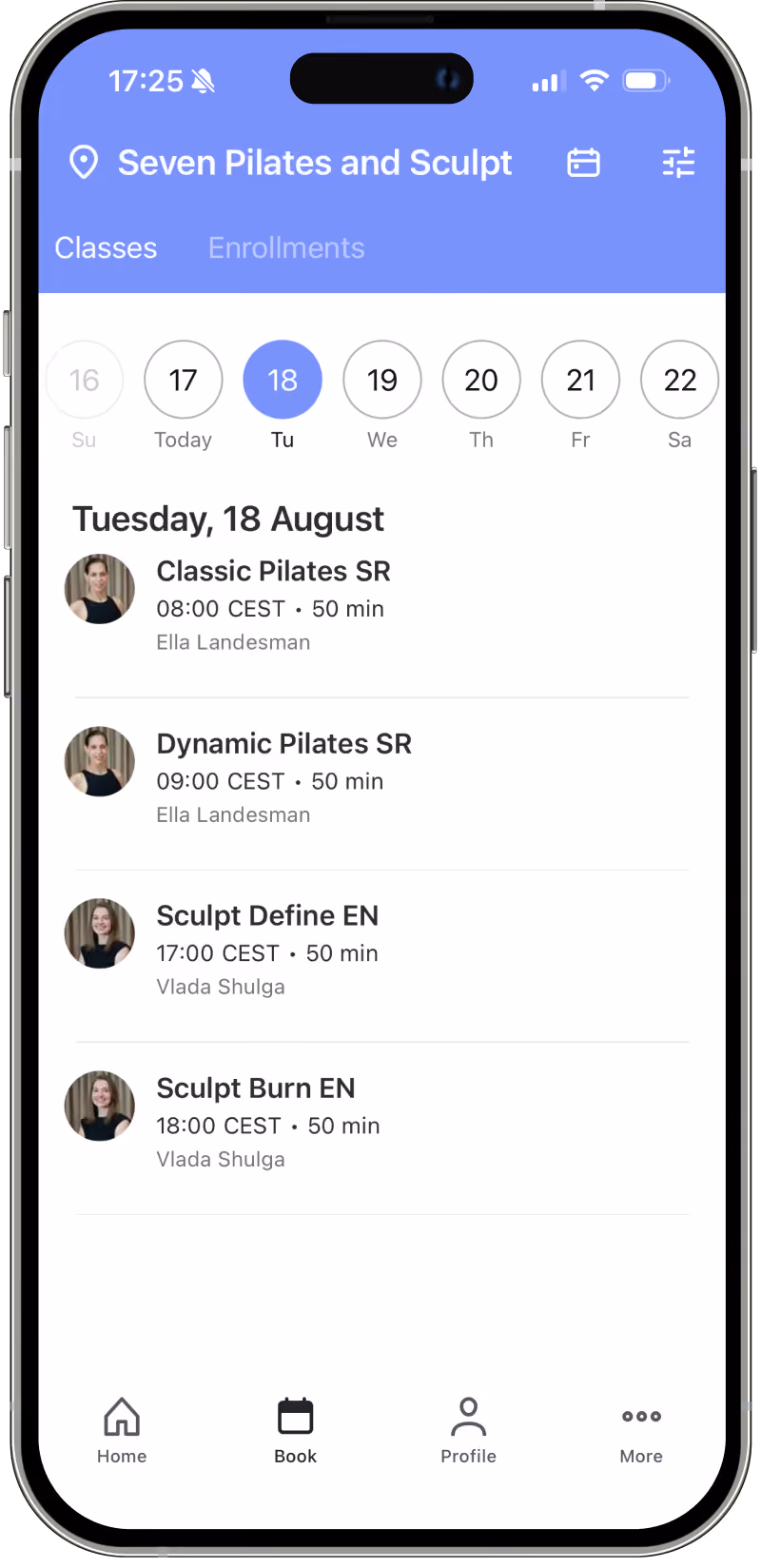 Ekran mobilne aplikacije Seven Pilates and Sculpt prikazuje raspored časova pilatesa za utorak, 18. avgust, sa četiri časova: Classic Pilates SR u 08:00 sa Ellom Landesman, Dynamic Pilates SR u 09:00 sa Ellom Landesman, Sculpt Define EN u 17:00 i Sculpt Burn EN u 18:00 sa Vladom Shulgom, svaki čas traje 50 minuta. Navigacija na dnu ekrana ima ikone za Početnu stranu, Rezervacije, Profil i Više.