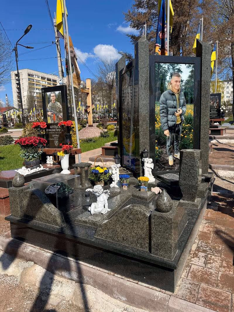 Військовий пам’ятник