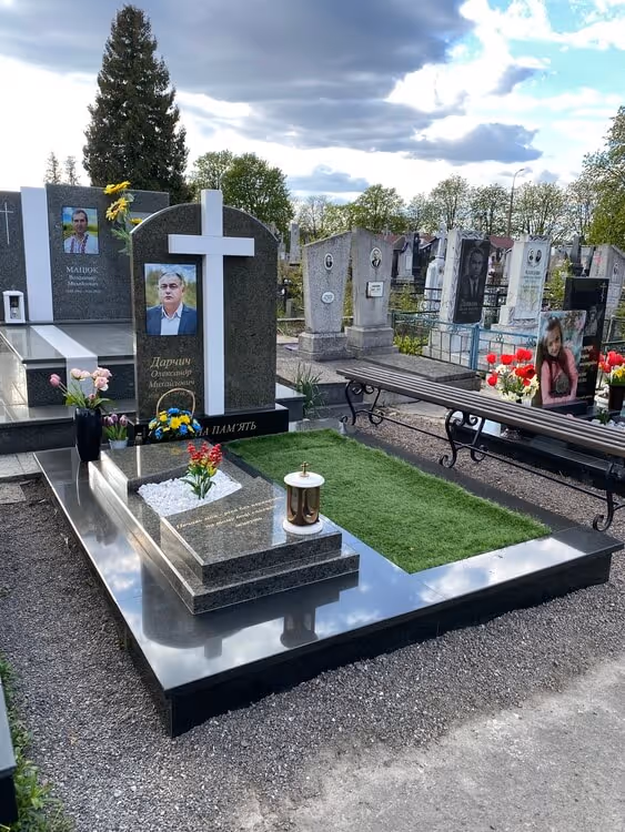 Подвійний пам'ятник