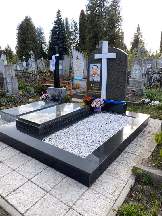 Подвійний пам'ятник