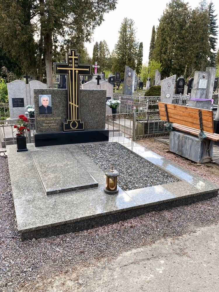 Подвійний пам'ятник