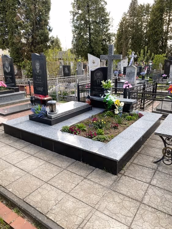 Подвійний пам'ятник