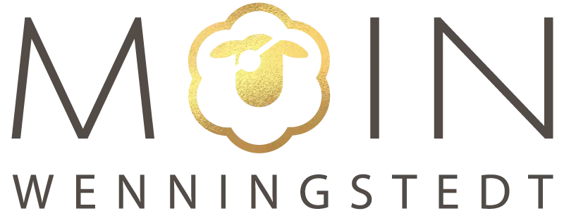 MOIN-Logo mit einem stilisierten goldfarbenen Schafskopf als O und dem Text Wenningstedt darunter.
