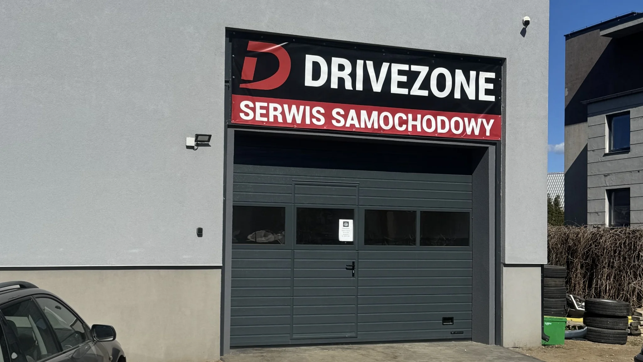 warsztat samochodowy drivezone bolszewo z zewnatrz serwis samochodowy