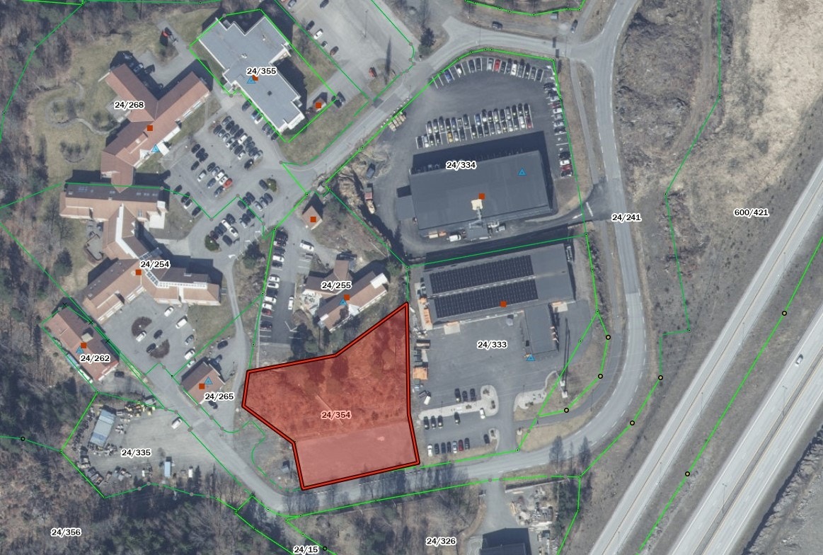 Næringstomt med sentral beliggenhet i Arendal