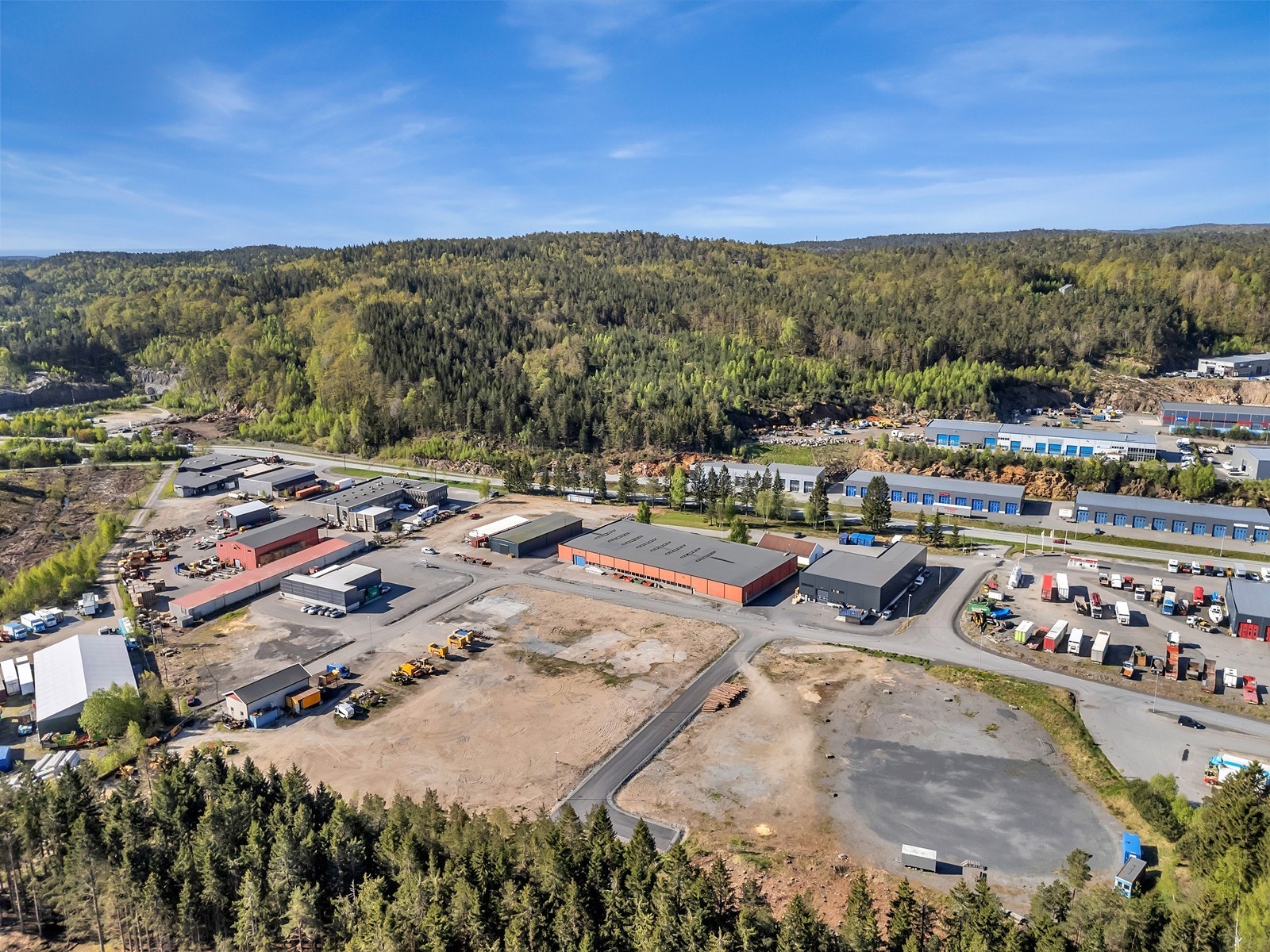 Ferdige næringstomter fra ca. 760 kvm og oppover