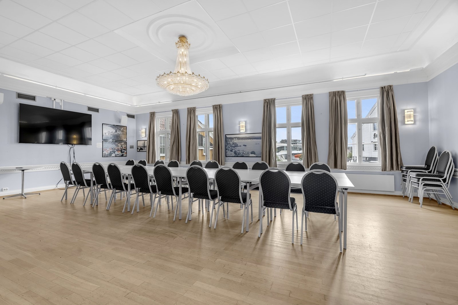 Kontorlokaler midt i Mandal's gågate!