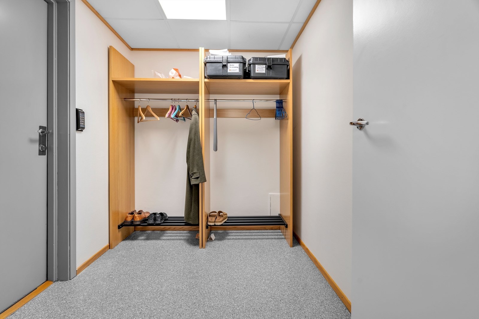 Kontorlokaler med cellekontorer og mulighet for felles kantine - Stoa