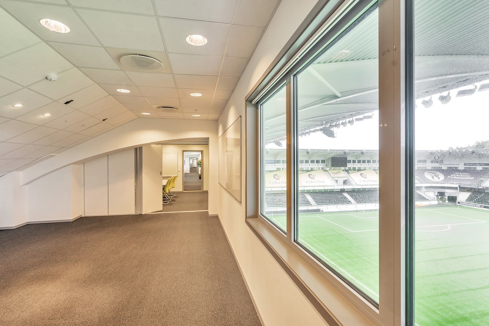 1060 m2 BTA kontor til leie på Sør Arena | Kontorlokalene kan deles i 3 soner