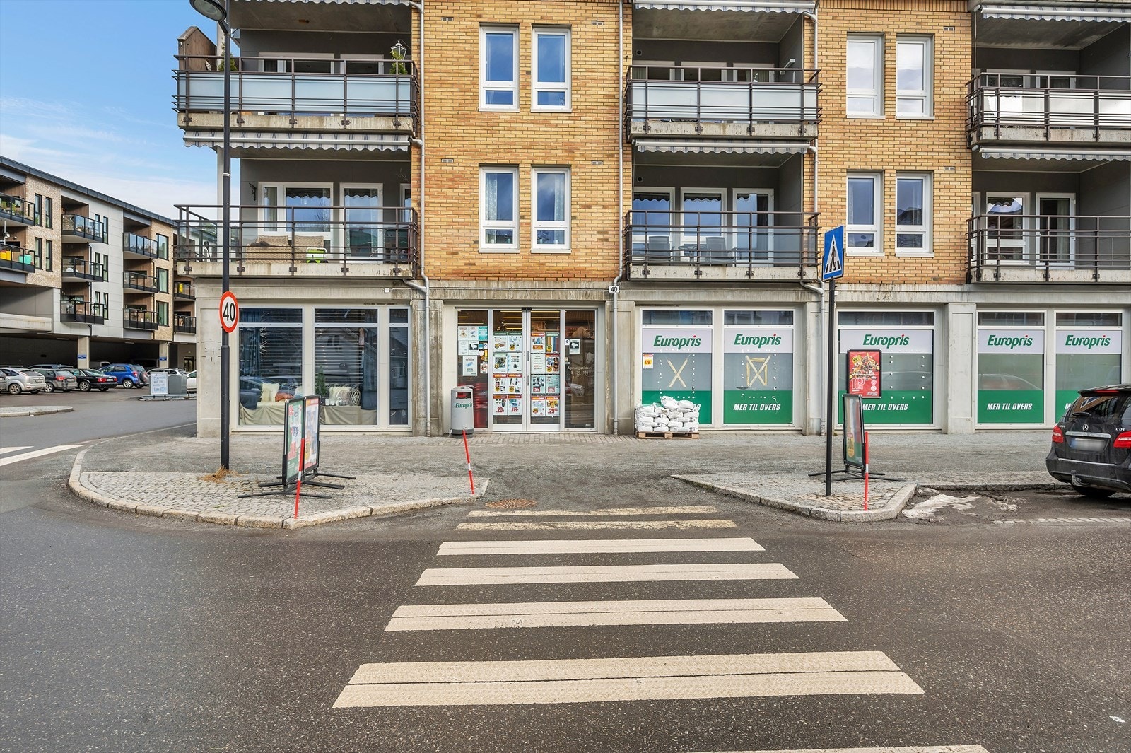Attraktivt butikklokale sentralt beliggende i Vennesla sentrum, med god eksponering!