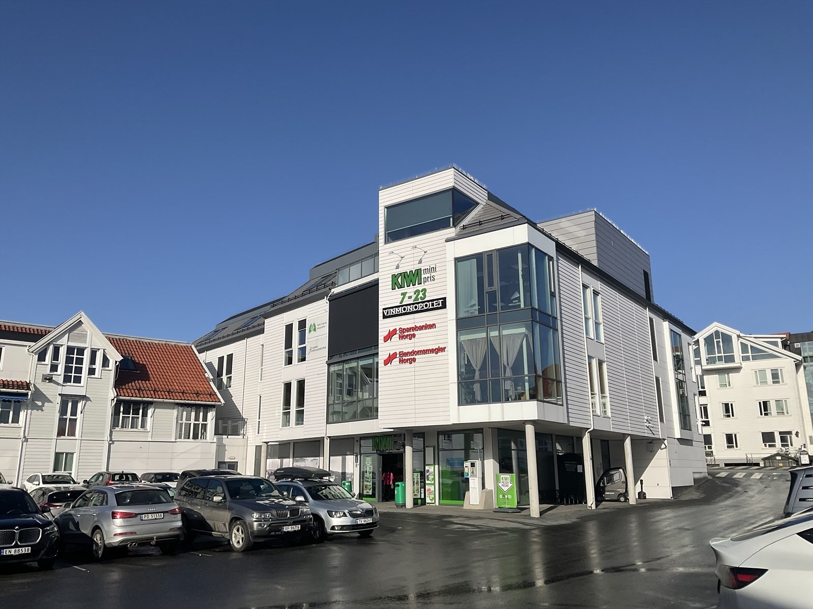 Kontorlokaler på 344 m2 midt i Lillesand sentrum | Egner seg godt for helsevirksomhet