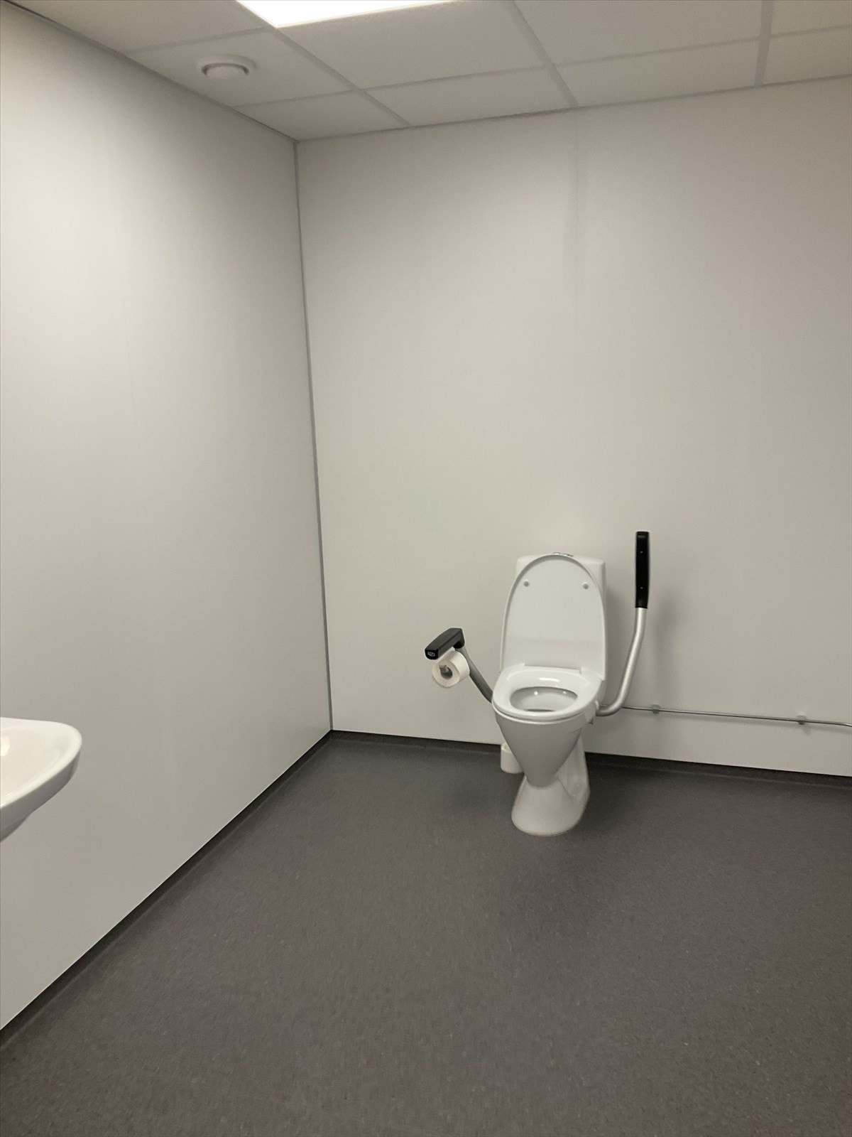 Kontorlokaler på 344 m2 midt i Lillesand sentrum | Egner seg godt for helsevirksomhet