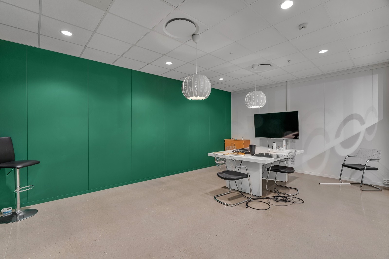 Butikk/showroom/lager på 870 kvm BTA til leie i Sørlandsparken