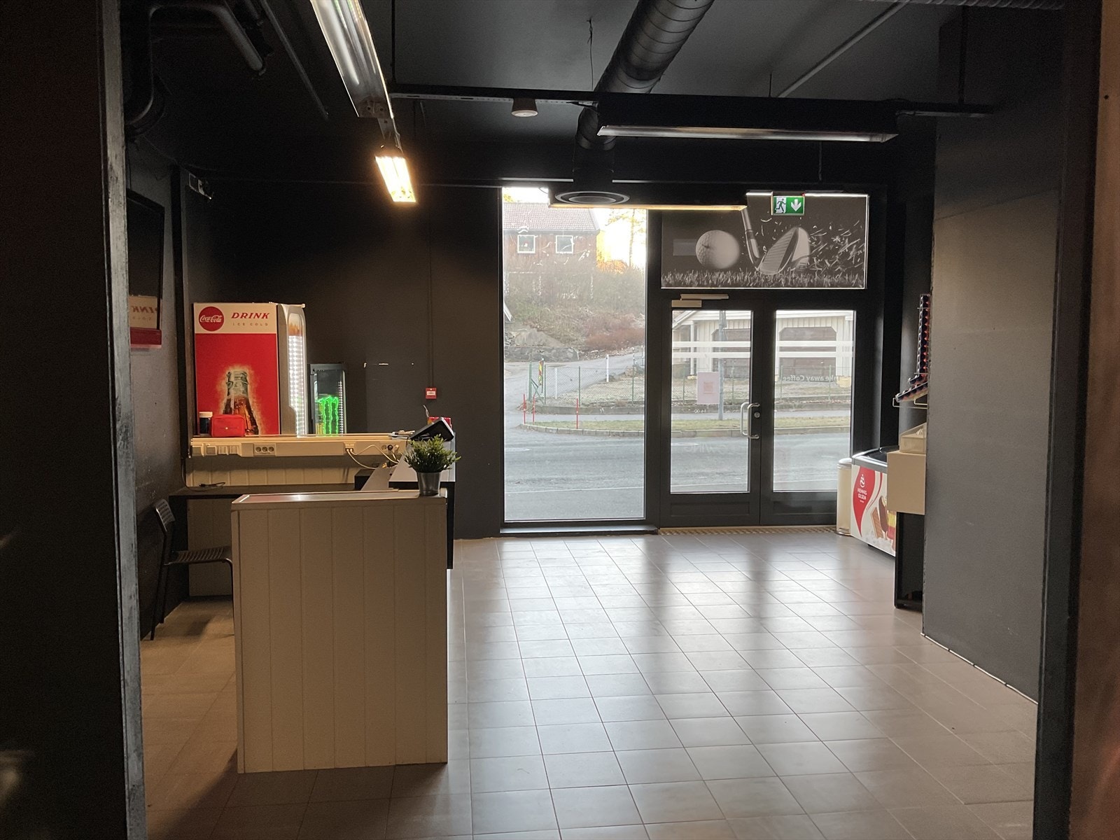Butikklokaler på 449 m2 BTA | 1. etasje | Meget sentralt i Vågsbygd | God eksponering