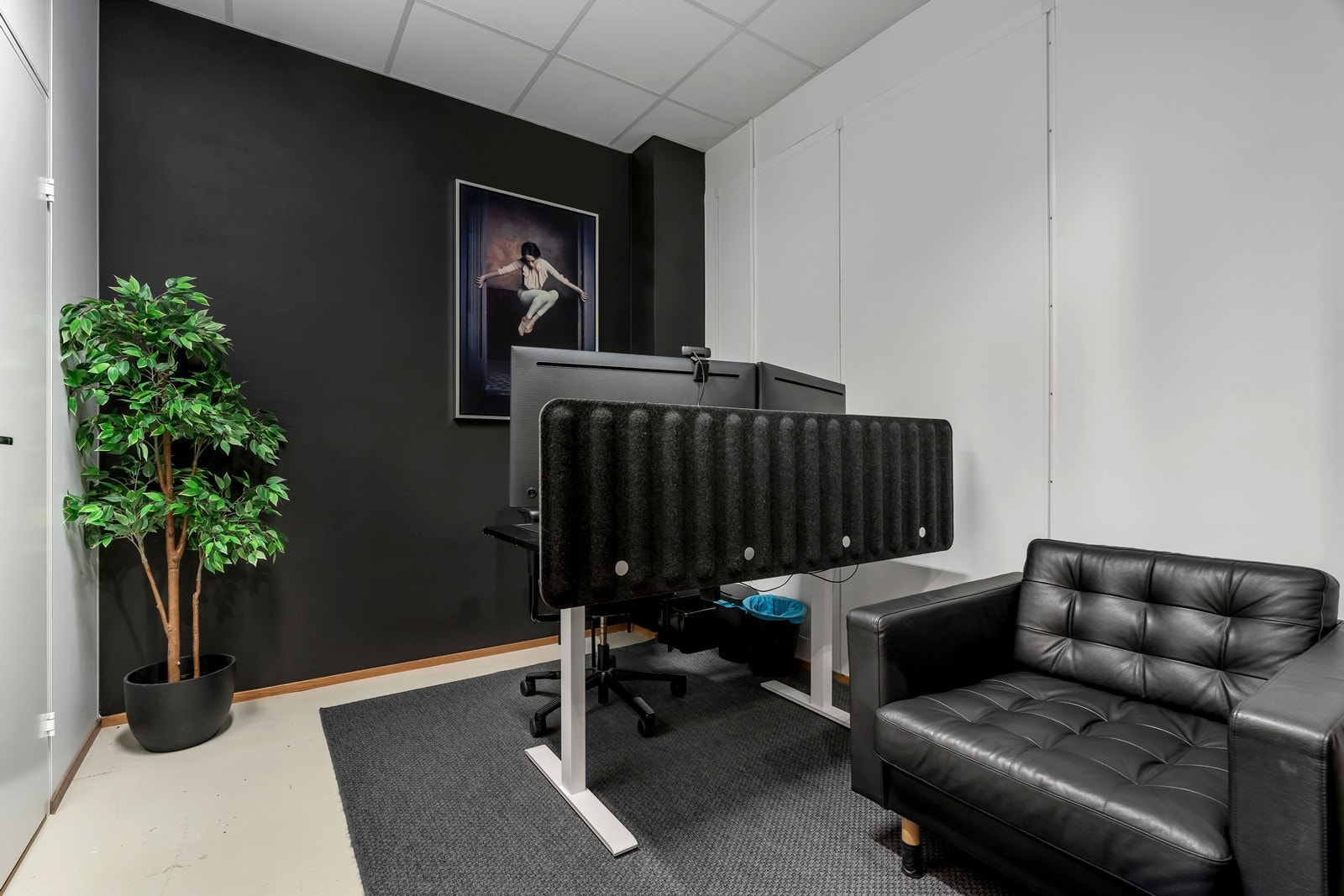 Innbydende kontorlokaler med god standard på totalt 196 kvm BTA midt i sentrum