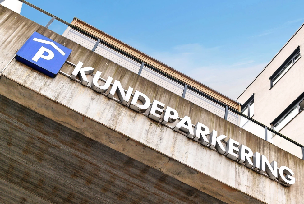 Butikklokaler på 449 m2 BTA | 1. etasje | Meget sentralt i Vågsbygd | God eksponering