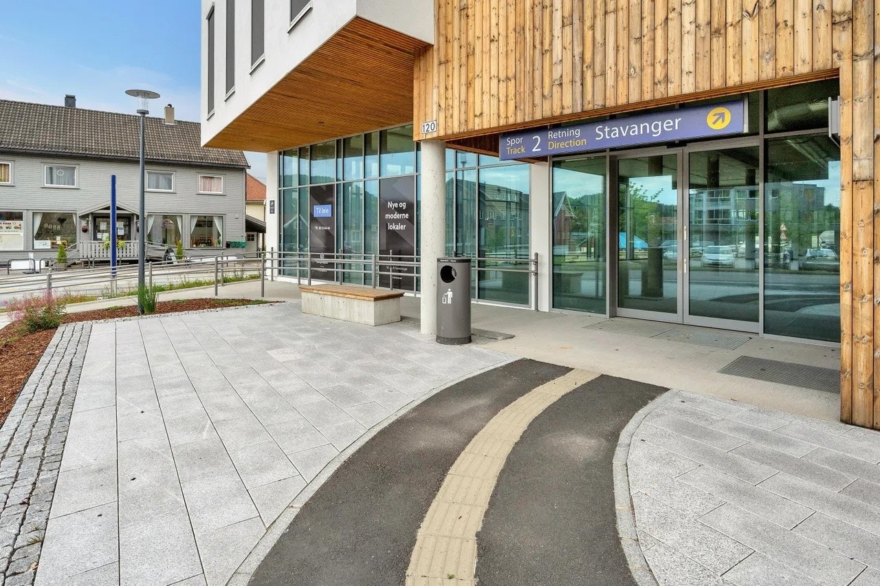 Nodeland Stasjon -moderne næringsseksjon til leie i 1. etasje