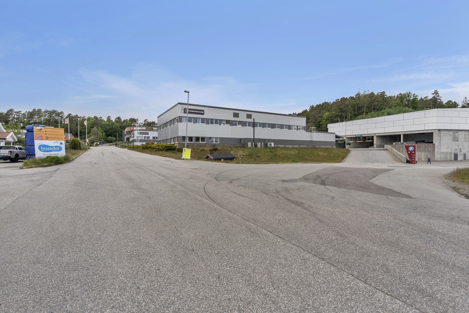 Kombinasjonsbygg i kommersielt knutepunkt - Sørlandsparken