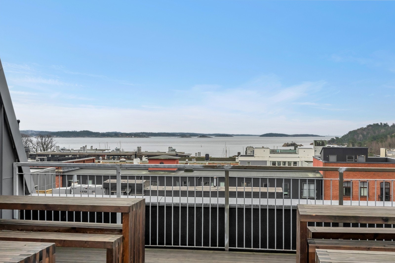 Kontorlokaler på Sandens med kantine, takterrasse og attraktiv beliggenhet.
