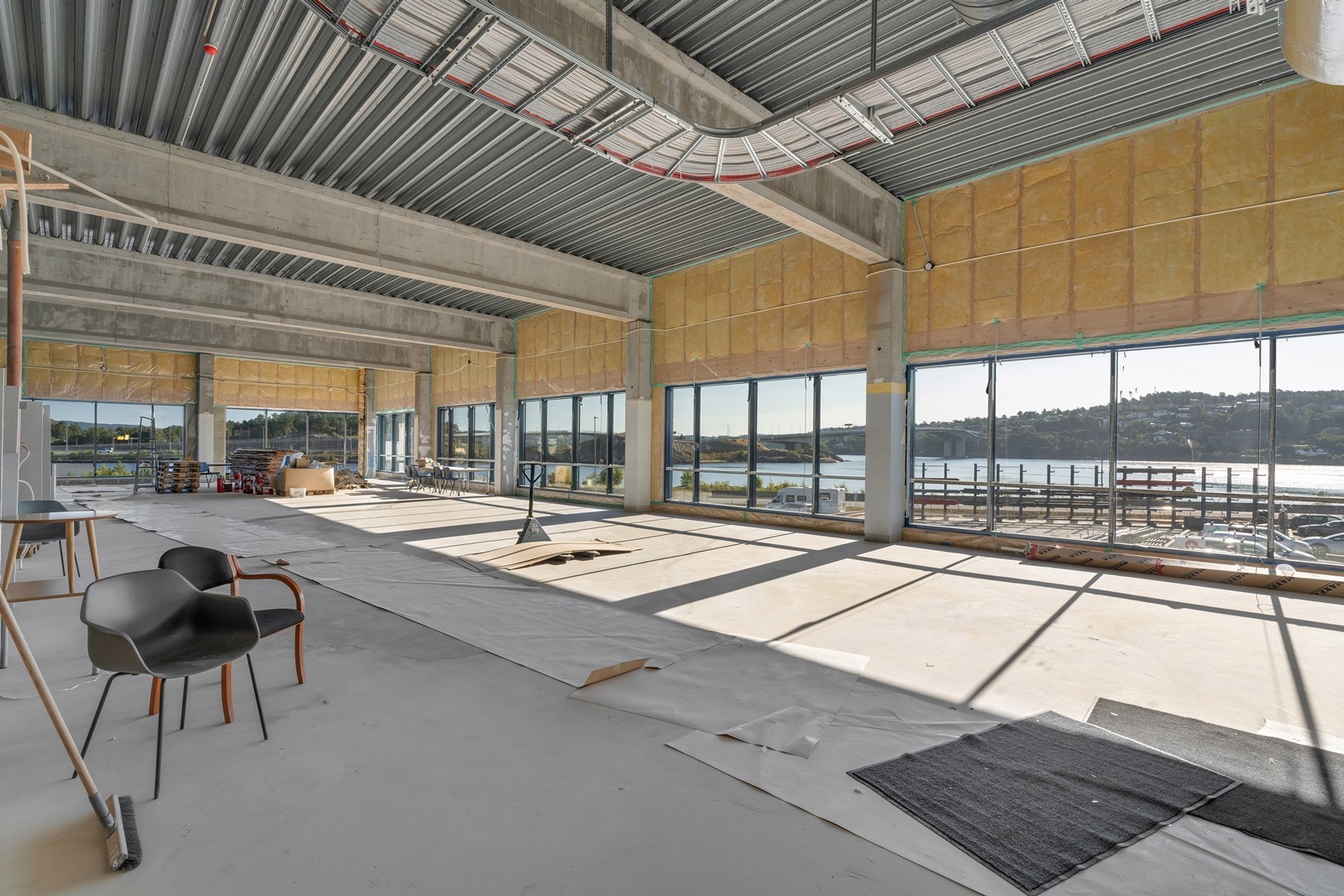 Kontor/showroom med fantastisk sjøutsikt og sentral beliggenhet på Vige, Kristiansand Øst