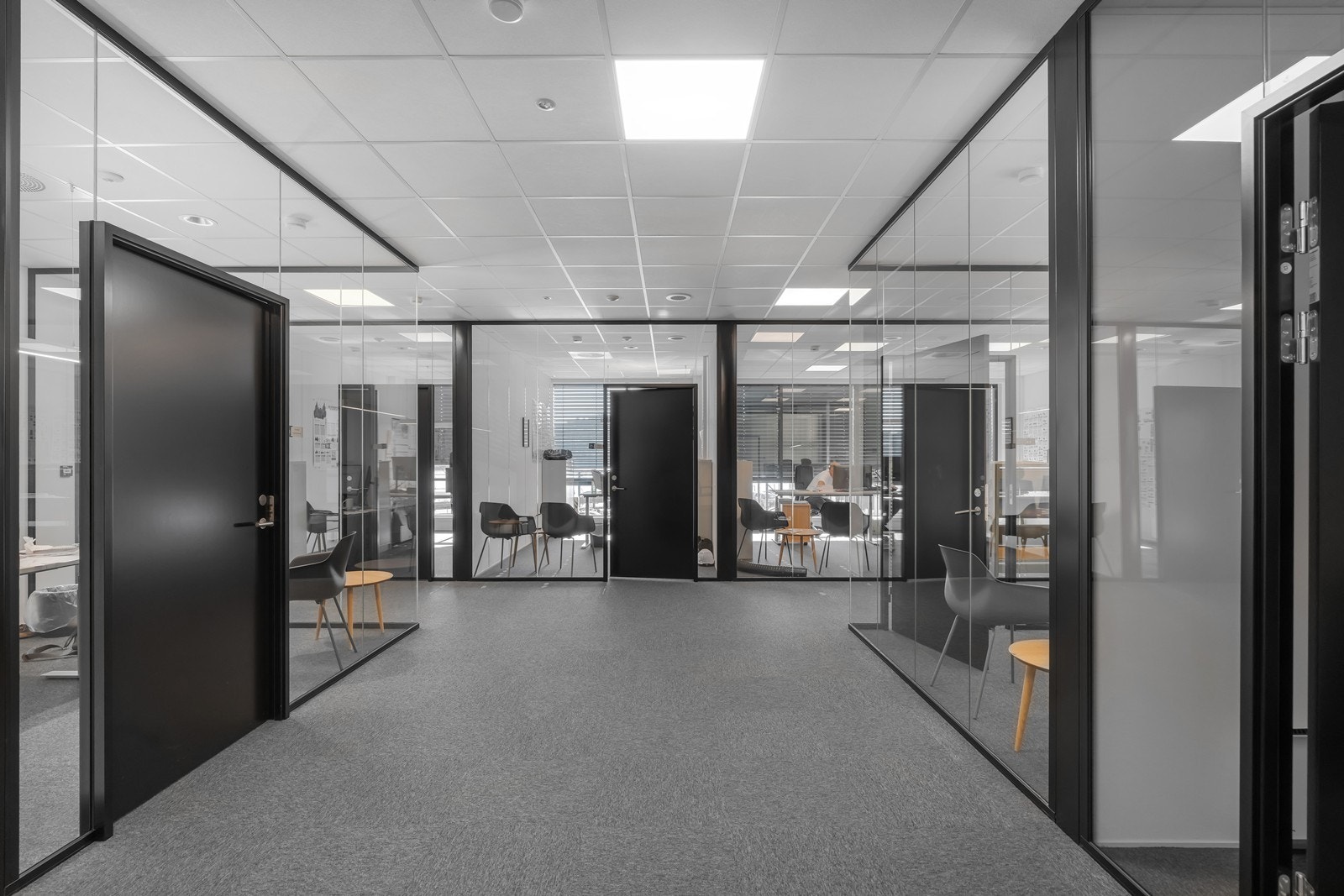 Kontor/showroom med fantastisk sjøutsikt og sentral beliggenhet på Vige, Kristiansand Øst