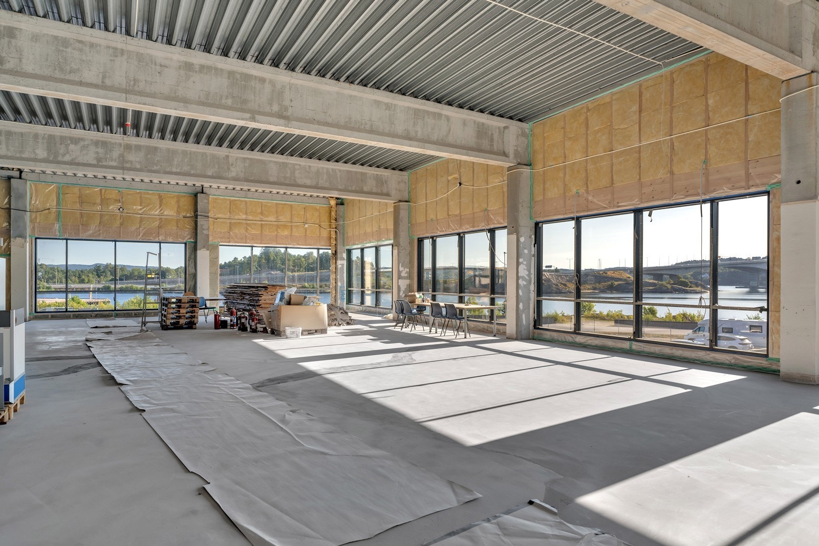 Kontor/showroom med fantastisk sjøutsikt og sentral beliggenhet på Vige, Kristiansand Øst