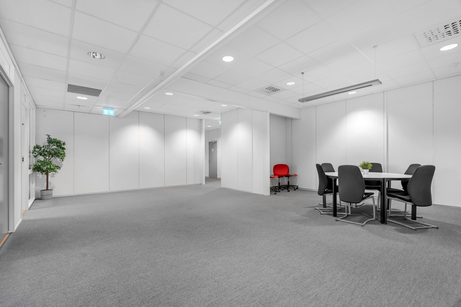 Fleksible og trivelige lokaler med sjøutsikt med sentral beliggenhet øst for byen | P-plasser på taket