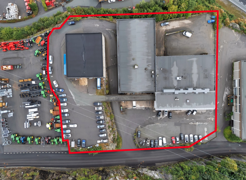 Kombinasjonseiendom med 2 bygg, rikelig parkering og høyt utleiepotensial