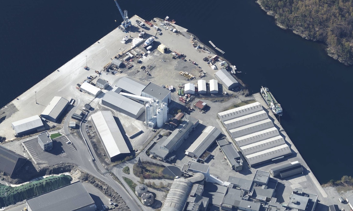 Strategisk knutepunkt for sjøbasert industri og logistikk - ved Arendal havn, Eydehavn