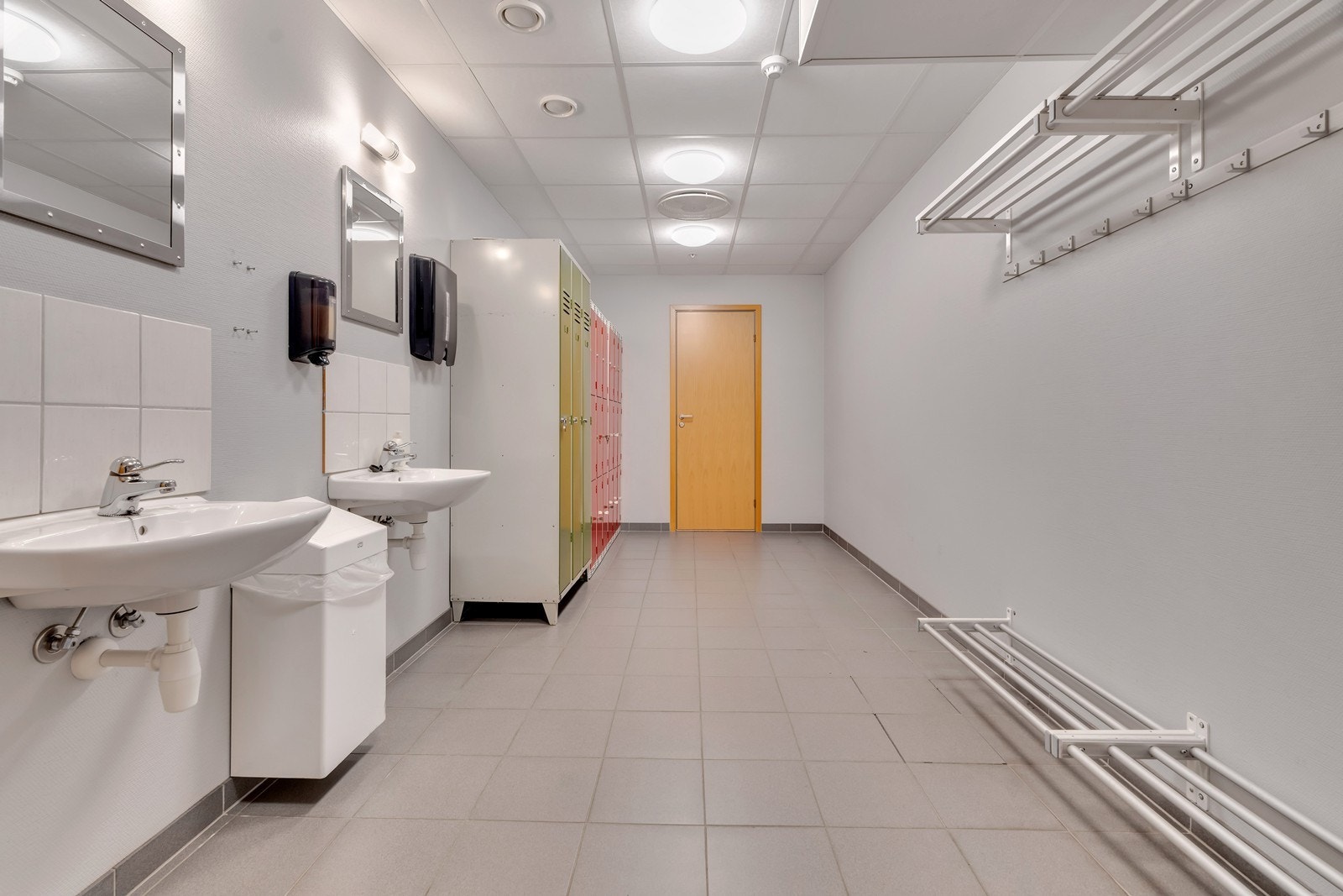 Fleksible kontorlokaler/møterom/kantine med god standard og flott utsikt | 5 min fra KRS sentrum | Rikelig parkering