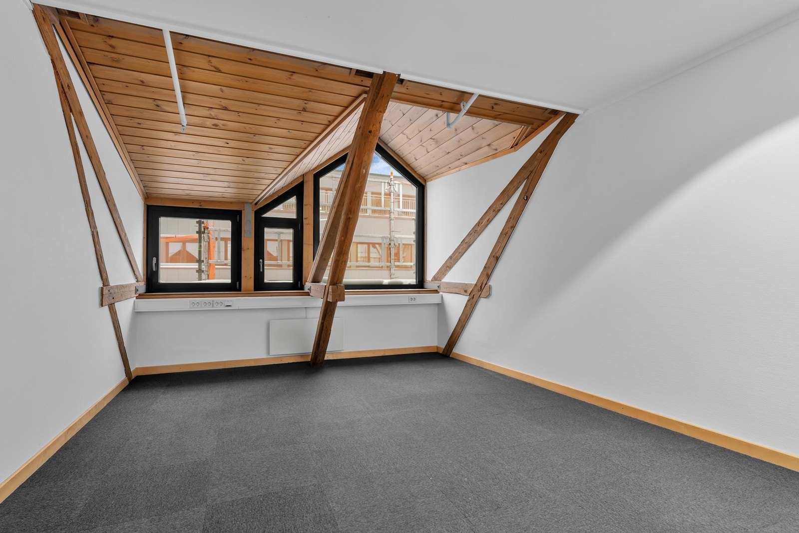 Kontorfelleskap midt i Arendal sentrum!