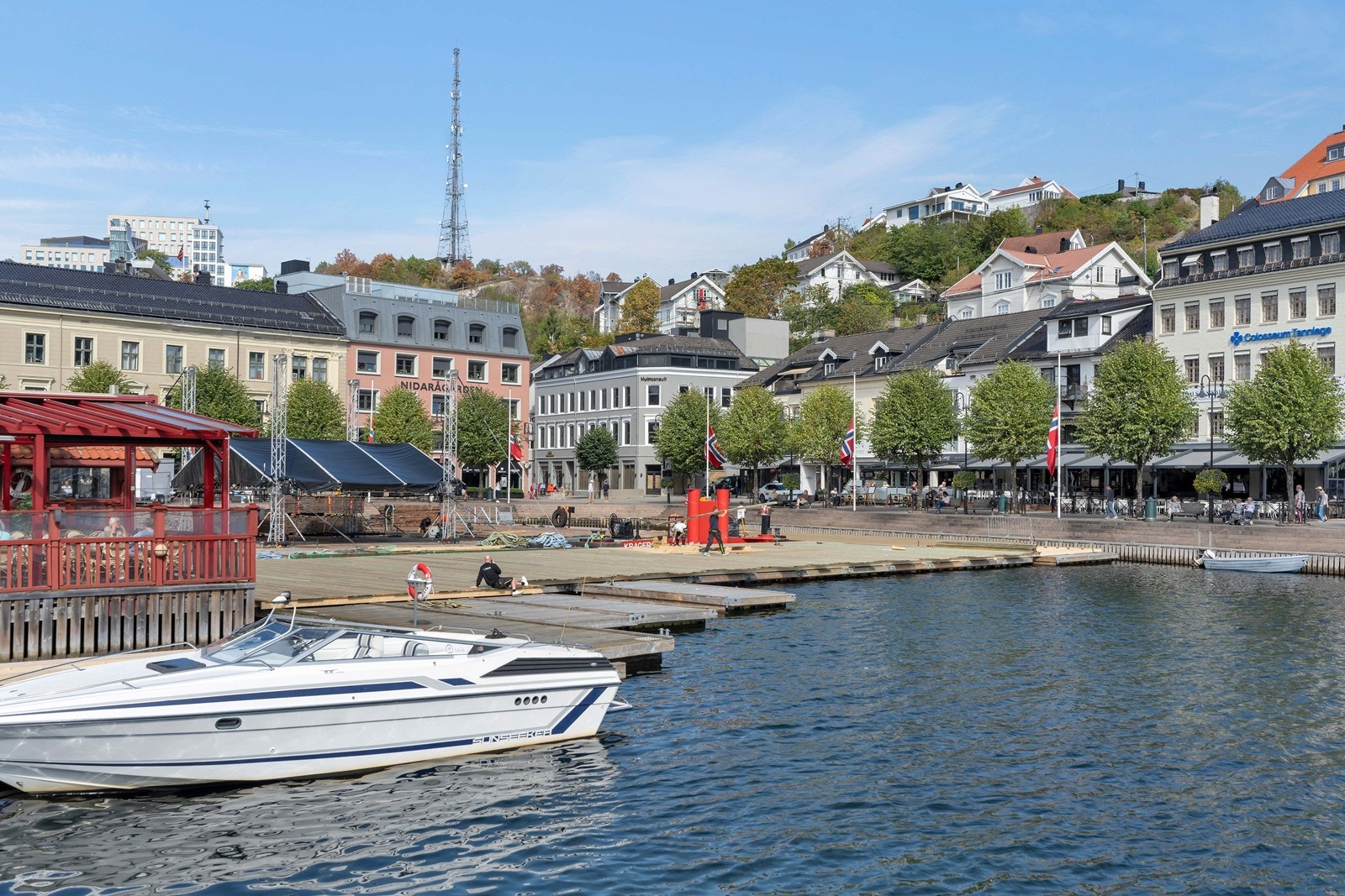 Nylig oppusset kontorlokaler -midt i Arendal sentrum
