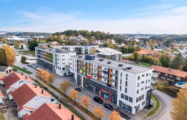 Butikklokaler på 449 m2 BTA | 1. etasje | Meget sentralt i Vågsbygd | God eksponering