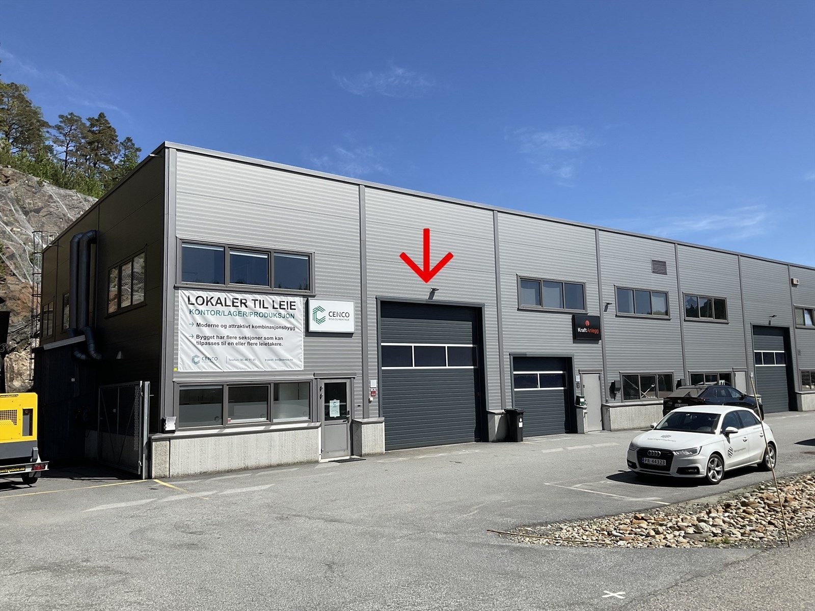 Kombinasjonslokale med verksted/ produksjon/ lagerhall og kontor - Godt med parkering