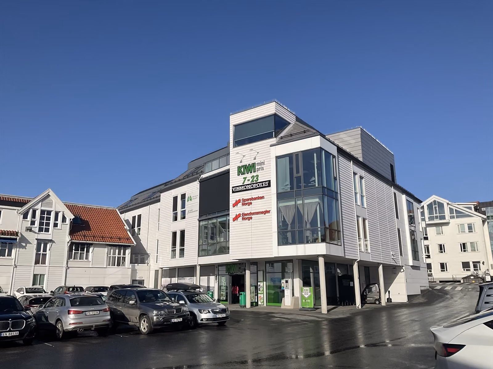Kontorlokaler på 344 m2 midt i Lillesand sentrum | Egner seg godt for helsevirksomhet