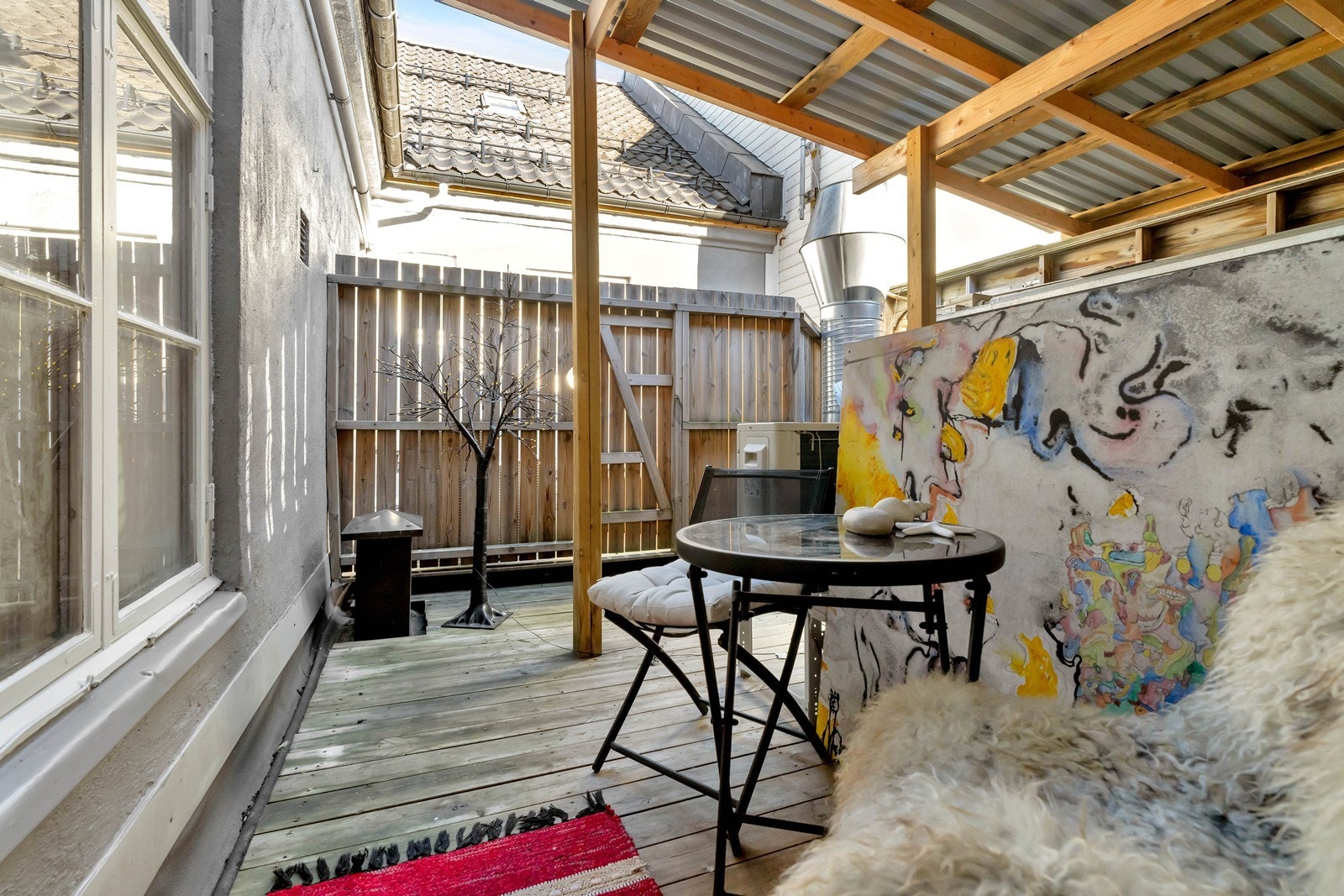 Tradisjonsrik bygård midt i Arendal sentrum