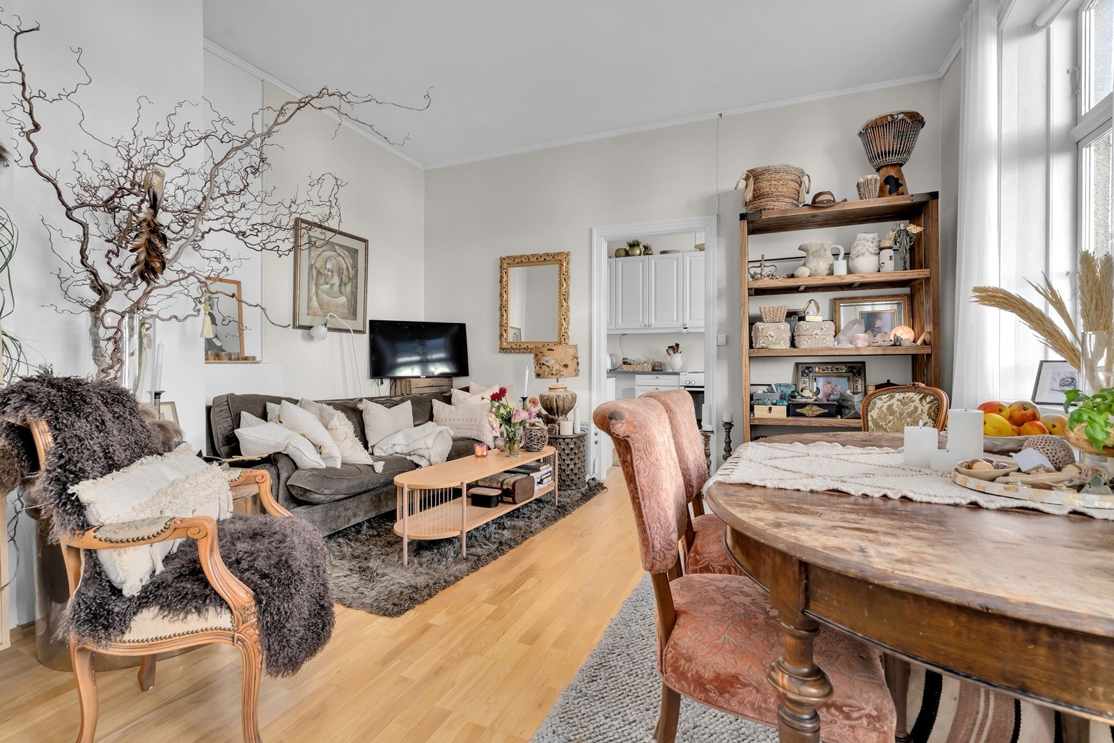 Tradisjonsrik bygård midt i Arendal sentrum
